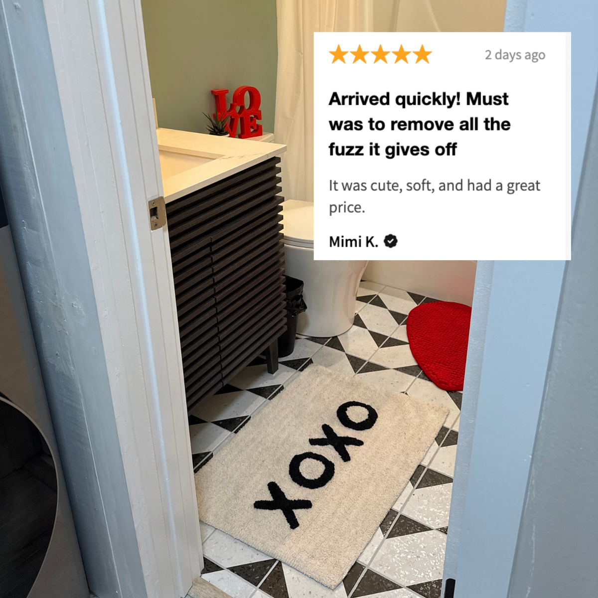 XOXO Bath Mat | Soft Cotton Indoor Rug | 20" x 30"